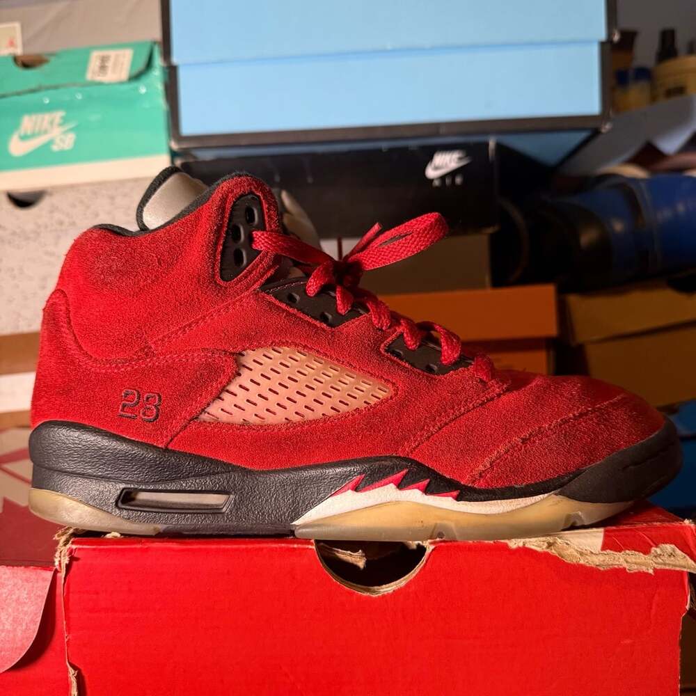 Air Jordan 5 Retro GS Raging Bull Toro Bravo Size 7Y